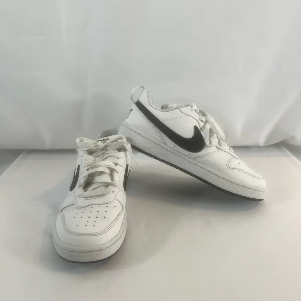 NIKE SNEAKER COURT BOROUGH LOW - WHITE/BLACK KIDS Nike Sneakers 5Y